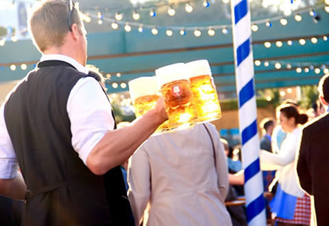 Wiesn Reservierungen - Tische und Plätze im Bierzelt buchen